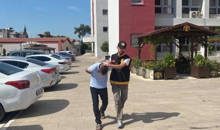 Arkadaşını dövüp bıçaklayarak öldürdü! – Türkiye'den son dakika haberleri