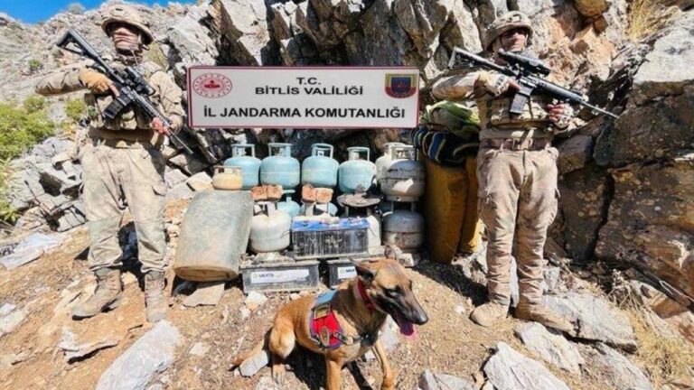 Bitlis’te terör operasyonu: Barınakta yaşam malzemeleri ele geçirildi