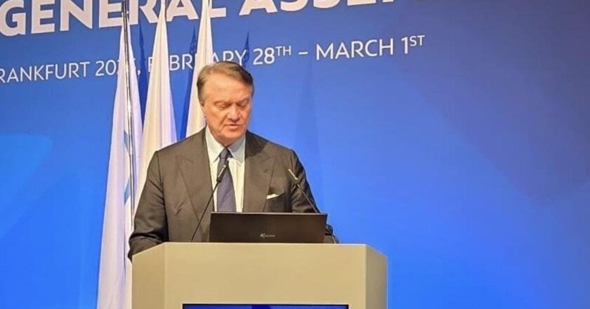 Hasan Arat, Avrupa Olimpiyat Komitelerinin Yönetim Kurulu’nda Ri -LeLetto idi.