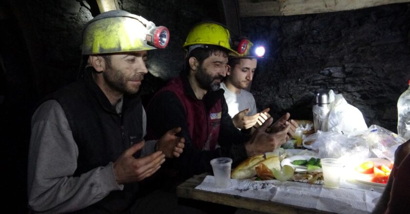 İşçilerim ilk Sahur’larını dünyanın metre altında yaptılar
