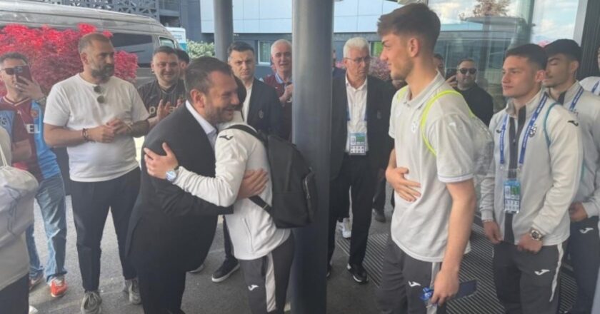 Trabzonspor U19'daki Eroğrul Doğan'ın güveni tamamlandı: “Kupayı alacağız ve geri döneceğiz” – Spor Haberlerini Breaking