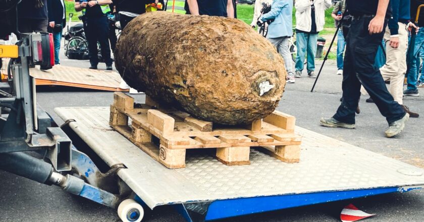 İkinci Dünya Savaşı'nın 3 bombası etkisiz hale getirildi
