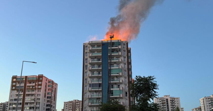 Diğer şüphe, Diyarbakır'da 4 kişinin öldüğü yangında tutuklandı