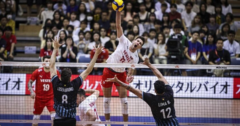 Bir Ulusal Erkek Voleybol Takımı Son Oyunda Arjantin'de 3-2 kaybetti