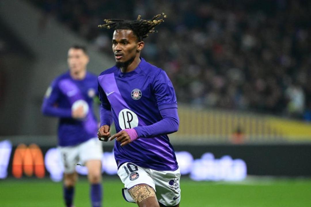 Süper Lig dev Besiktas Fransız ekibinin Tolouse'un uçağı Yann Gboho, Gboho ile ilgileniyor! Teklif de genç oyuncuya yapıldı ... 2
