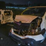 İstanbul'da zincirlenen 16 araç kazaya karıştı