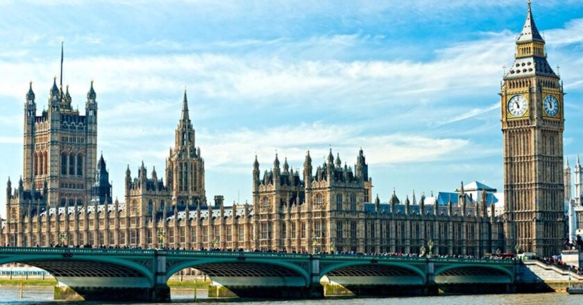 Vize, güvenlik, acil durum numaraları, gece hayatı ve daha fazlası …