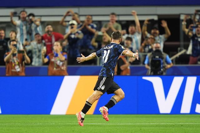 Lo Celso’dan muhteşem frikik golü!